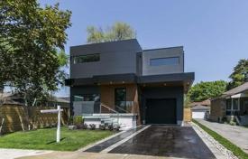 Casa de pueblo – Etobicoke, Toronto, Ontario,  Canadá. C$2 208 000
