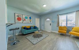 4 dormitorio casa de pueblo 117 m² en Miami, Estados Unidos. $470 000