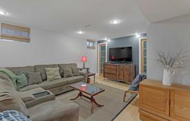 8 dormitorio casa de pueblo en Etobicoke, Canadá. C$1 715 000