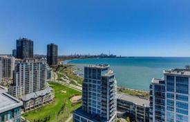 3 dormitorio piso en Lake Shore Boulevard West, Canadá. C$916 000