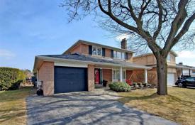 Casa de pueblo – North York, Toronto, Ontario,  Canadá. C$1 680 000