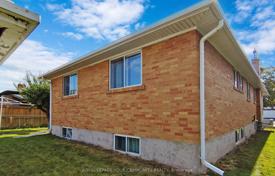 12 dormitorio casa de pueblo en Etobicoke, Canadá. C$1 750 000