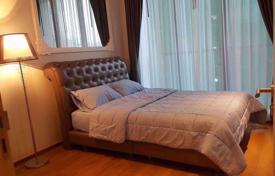 2-dormitorio apartamentos en condominio en Khlong Toei, Tailandia. $358 000