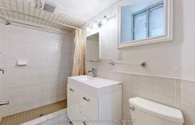6 dormitorio adosado en Old Toronto, Canadá. C$1 192 000