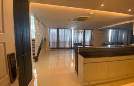 3 dormitorio piso en Bangkapi, Tailandia. $4 000  por semana