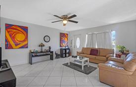 Casa de pueblo – Fort Lauderdale, Florida, Estados Unidos. $530 000
