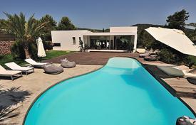 Villa – Ibiza, Islas Baleares, España. 10 600 €  por semana
