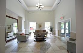 Condominio 54 m² en Coral Gables, Estados Unidos. $295 000