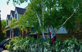 Casa de pueblo – Scarborough, Toronto, Ontario,  Canadá. C$1 937 000