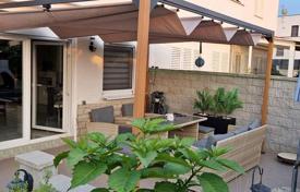 2 dormitorio piso 70 m² en Poreč, Croacia. 228 000 €