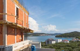 5 dormitorio casa de pueblo 282 m² en Betina, Croacia. 1 400 000 €