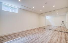 10 dormitorio casa de pueblo en Scarborough, Canadá. C$1 929 000