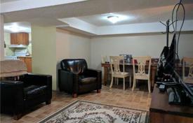 8 dormitorio casa de pueblo en Scarborough, Canadá. C$1 339 000