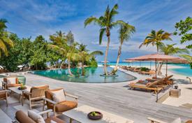 Villa – Raa Atoll, Maldivas. 27 300 €  por semana