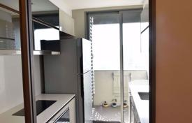 1-dormitorio apartamentos en condominio en Pathum Wan, Tailandia. $262 000