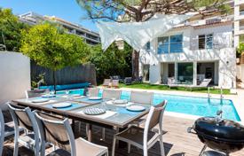 3 dormitorio villa en Provenza - Alpes - Costa Azul, Francia. 4 500 €  por semana