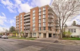 4 dormitorio piso en North York, Canadá. C$690 000