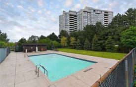 6 dormitorio piso en North York, Canadá. C$1 062 000