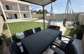 5 dormitorio casa de pueblo 420 m² en Tiflis, Georgia. $275 000