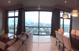 3-dormitorio apartamentos en condominio en Sathon, Tailandia. 4 100 €  por semana