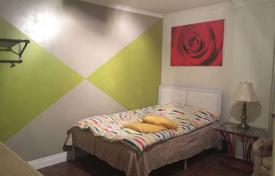 10 dormitorio casa de pueblo en North York, Canadá. C$1 934 000