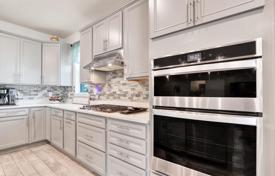 5 dormitorio casa de pueblo 424 m² en Florida, Estados Unidos. $700 000