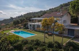Villa – Liguria, Italia. 1 500 000 €