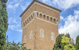 12 dormitorio villa 570 m² en Pienza, Italia. 750 000 €