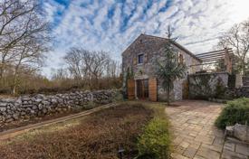 4 dormitorio casa de pueblo 141 m² en Malinska, Croacia. 550 000 €