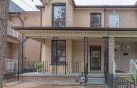 5 dormitorio adosado en Brock Avenue, Canadá. C$1 290 000