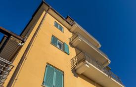 3 dormitorio piso 135 m² en Ičići, Croacia. 490 000 €