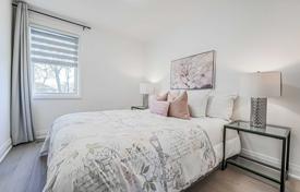 4 dormitorio casa de pueblo en Scarborough, Canadá. C$1 804 000