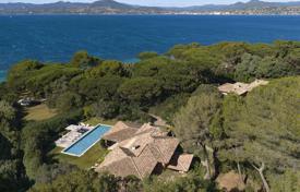9 dormitorio villa en Saint-Tropez, Francia. 65 000 €  por semana