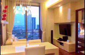 1-dormitorio apartamentos en condominio en Watthana, Tailandia. $301 000