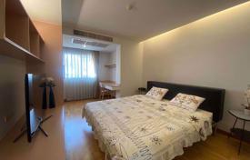 3-dormitorio apartamentos en condominio en Phra Khanong, Tailandia. $347 000