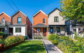 Casa de pueblo – Manning Avenue, Old Toronto, Toronto,  Ontario,   Canadá. C$2 338 000