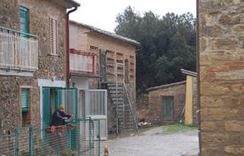 Terreno en Gambassi Terme, Italia. 1 000 000 €