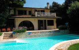 Villa – Punta Ala, Toscana, Italia. 8 900 €  por semana