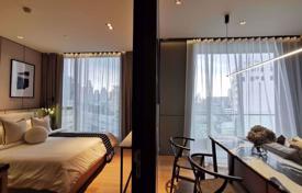 1-dormitorio apartamentos en condominio en Khlong Toei, Tailandia. $509 000