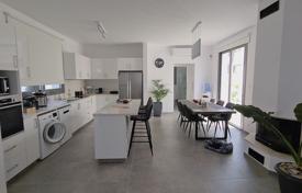 4 dormitorio villa 210 m² en Emba, Chipre. 500 000 €