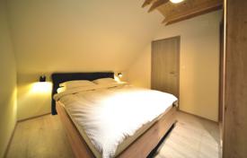 8 dormitorio casa de pueblo 255 m² en Fužine, Croacia. 350 000 €