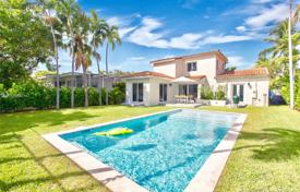 Villa – Miami Beach, Florida, Estados Unidos. $1 450 000