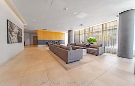 5 dormitorio piso en North York, Canadá. C$804 000