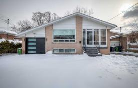 5 dormitorio casa de pueblo en Scarborough, Canadá. C$1 319 000