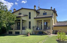 15 dormitorio finca rústica 500 m² en Arezzo, Italia. 1 650 000 €