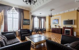 5 dormitorio piso 200 m² en Krasnoselsky district, Rusia. 100 000 ₽  por semana