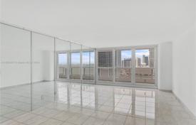 4-dormitorio apartamentos en condominio 136 m² en Miami, Estados Unidos. $742 000