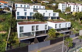 3 dormitorio villa 556 m² en Funchal, Portugal. 1 295 000 €