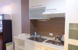 Condominio en Watthana, Tailandia. $123 000