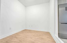 5 dormitorio piso en Etobicoke, Canadá. C$958 000